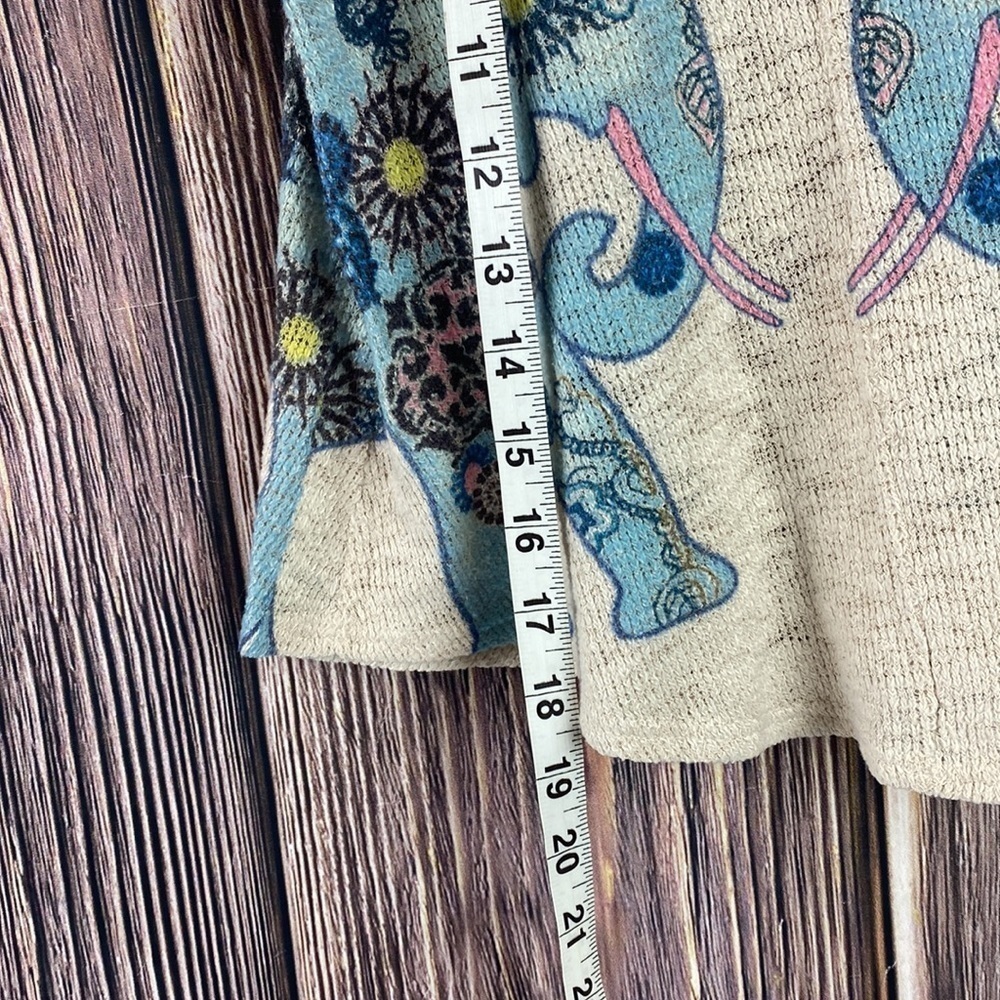 Elephant Print Top - Picture 11 of 13